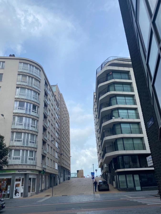 Portofino - Luxe Appartement Met Lateraal Zeezicht أوستيند المظهر الخارجي الصورة